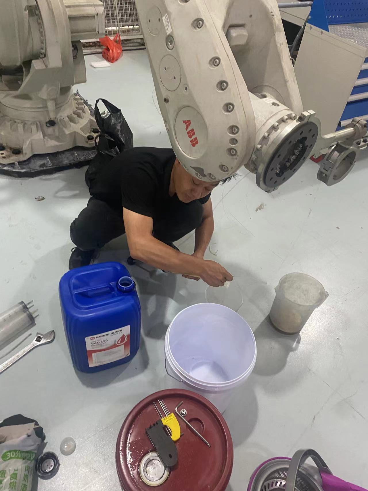 无锡ABB机器人6700保养_IRB6700专业维修与定期巡检 - 苏州凯铂克 ABB IRB 6700保养 无锡ABB 6700机器人保养 无锡ABB机器人保养价格/报价 无锡周边/苏州ABB机器人保养厂家 无锡ABB机器人更换润滑脂/更换齿轮油 第2张 无锡ABB机器人6700保养_IRB6700专业维修与定期巡检 - 苏州凯铂克 ABB IRB 6700保养 无锡ABB 6700机器人保养 无锡ABB机器人保养价格/报价 无锡周边/苏州ABB机器人保养厂家 无锡ABB机器人更换润滑脂/更换齿轮油 第2张