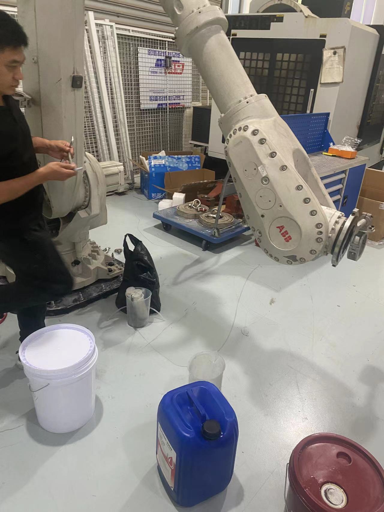 无锡ABB机器人6700保养_IRB6700专业维修与定期巡检 - 苏州凯铂克 ABB IRB 6700保养 无锡ABB 6700机器人保养 无锡ABB机器人保养价格/报价 无锡周边/苏州ABB机器人保养厂家 无锡ABB机器人更换润滑脂/更换齿轮油 第3张 无锡ABB机器人6700保养_IRB6700专业维修与定期巡检 - 苏州凯铂克 ABB IRB 6700保养 无锡ABB 6700机器人保养 无锡ABB机器人保养价格/报价 无锡周边/苏州ABB机器人保养厂家 无锡ABB机器人更换润滑脂/更换齿轮油 第3张